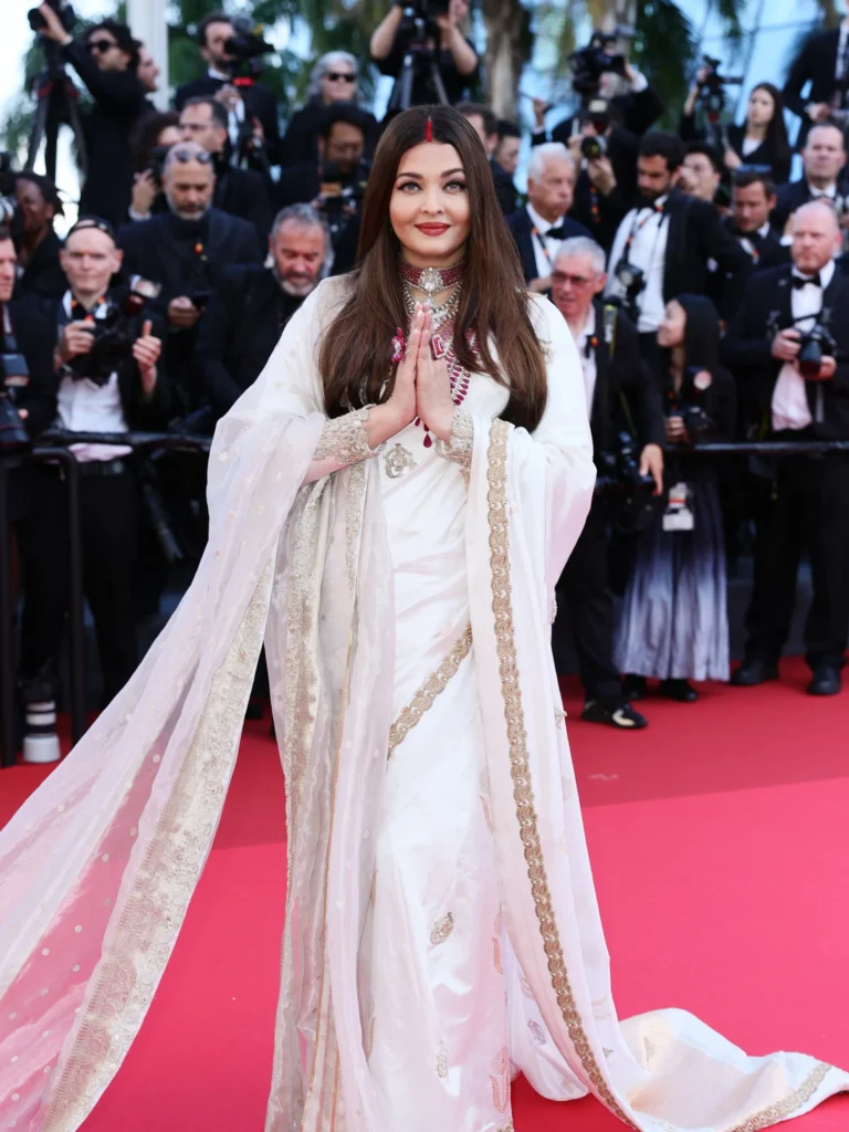 aishwarya ray in cannes 2025