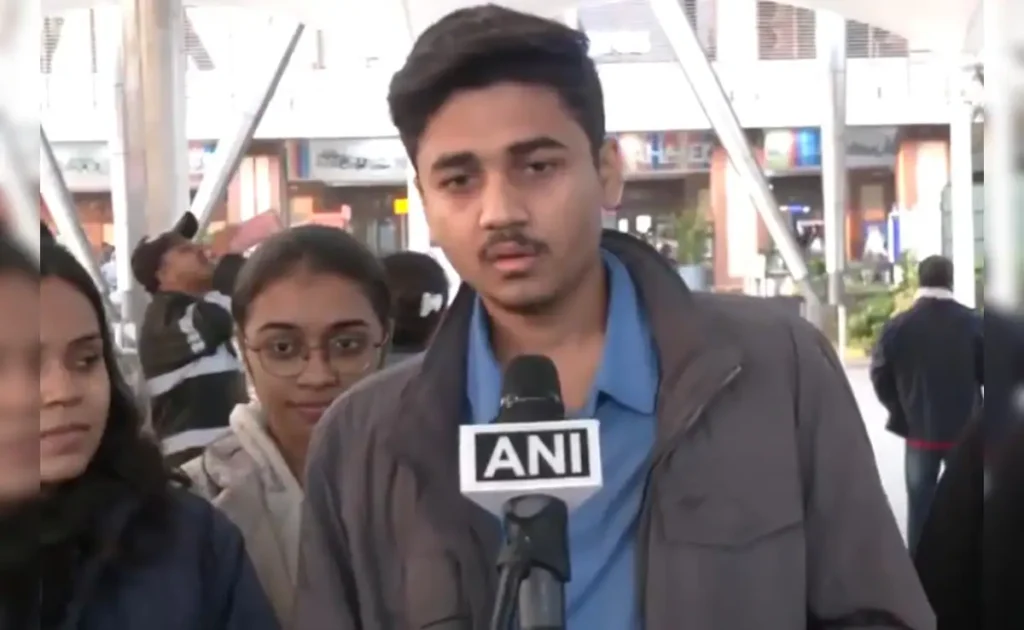 u4gqpr3c passengers 625x300 06 December 25