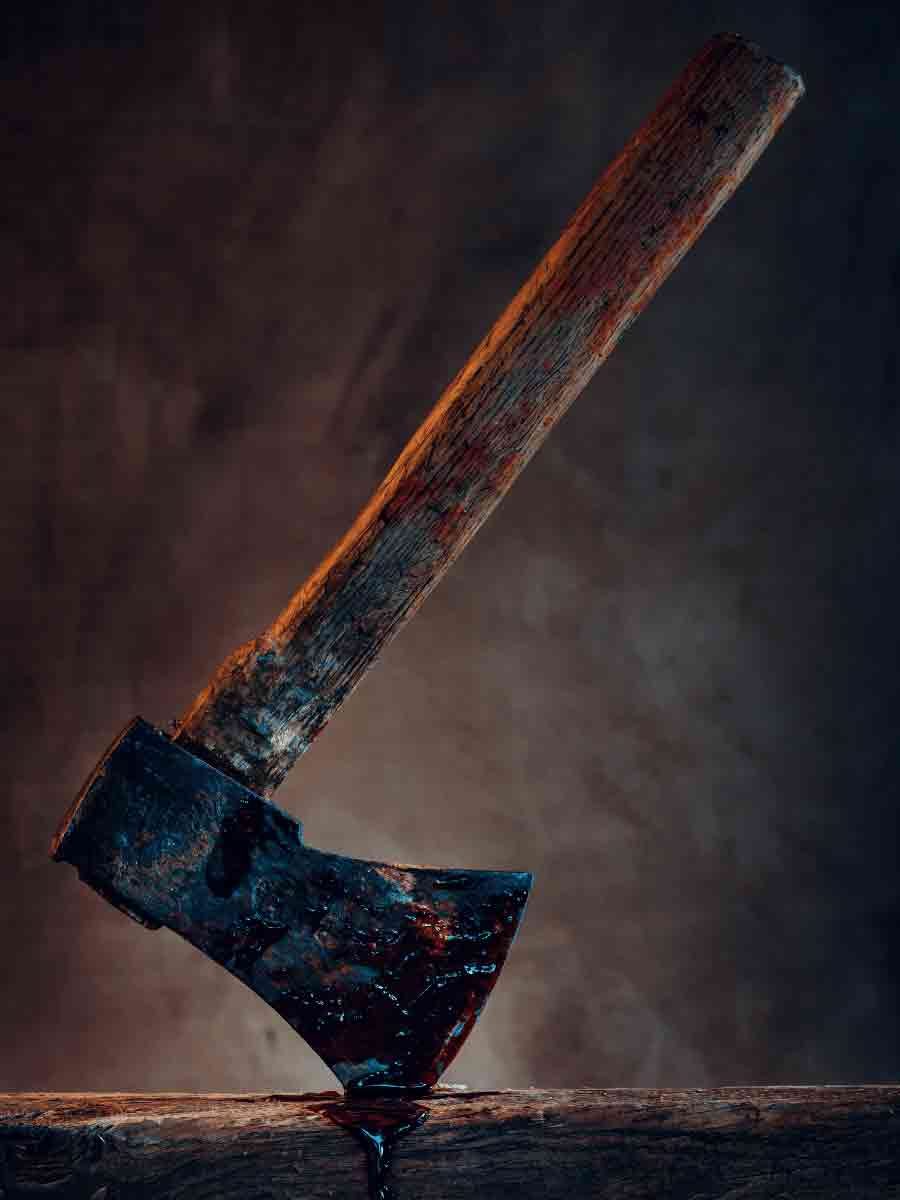 the first invention in the evolution of technology history (Axe)